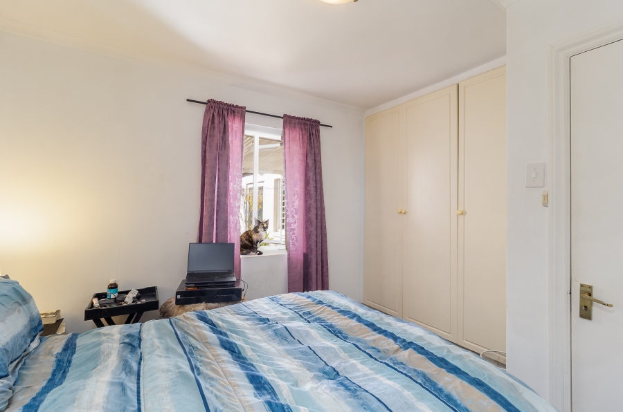 To Let 2 Bedroom Property for Rent in Wynberg Western Cape